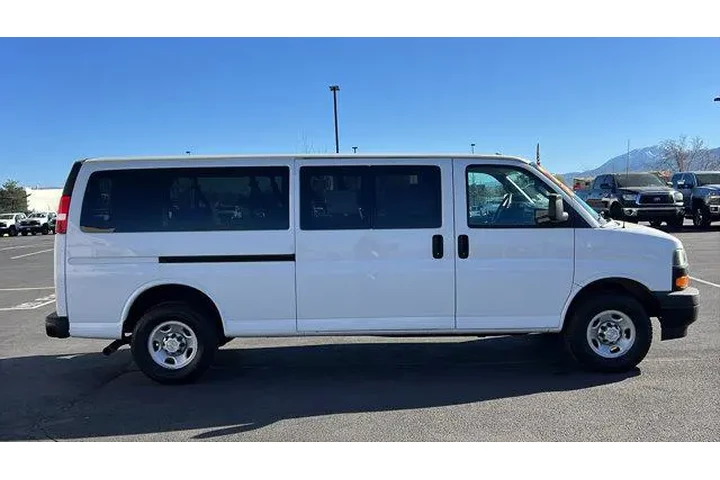 $32984 : Chevrolet Express 2023 LS 35 image 4