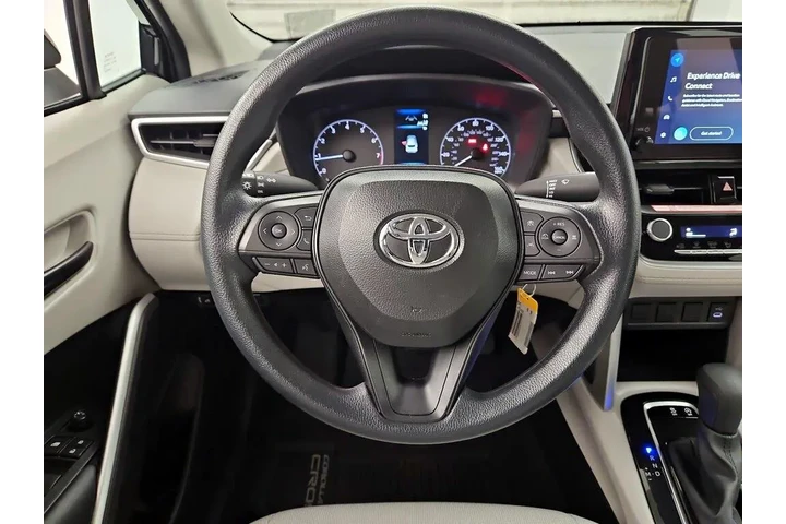 $24998 : Toyota Corolla Cross 2025 L image 10