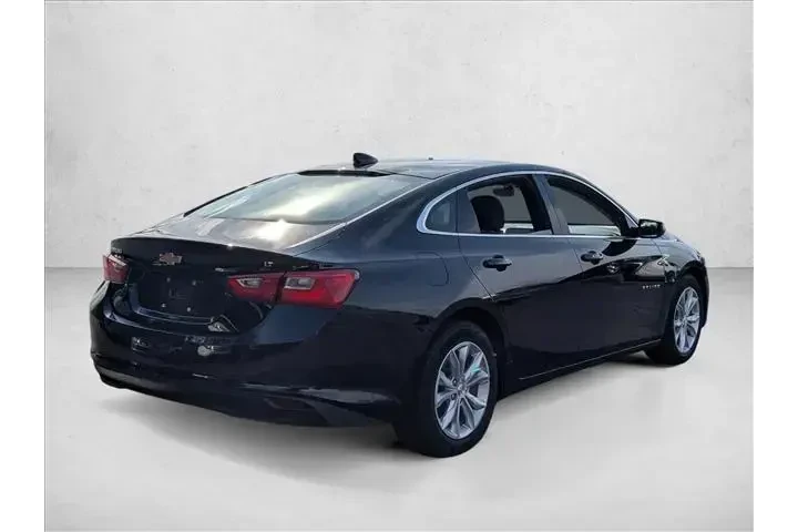 $20487 : Chevrolet Malibu 2024 LT 4dr image 5