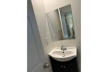 RECÁMARA 📍76th y Central Ave en Los Angeles