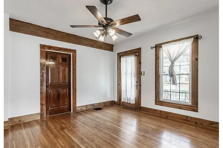 $1700 : HOUSE RENT IN INDIANAPOLIS image 2