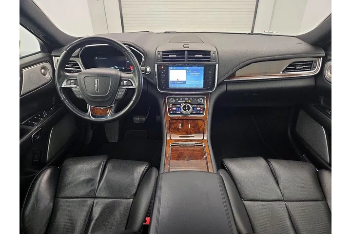 $31998 : Lincoln Continental 2020 Res image 9