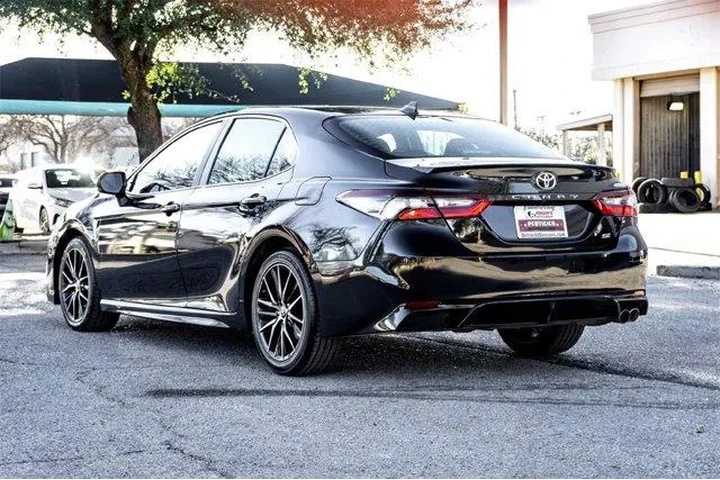 $24697 : Toyota Camry 2024 SE 4dr Sed image 7