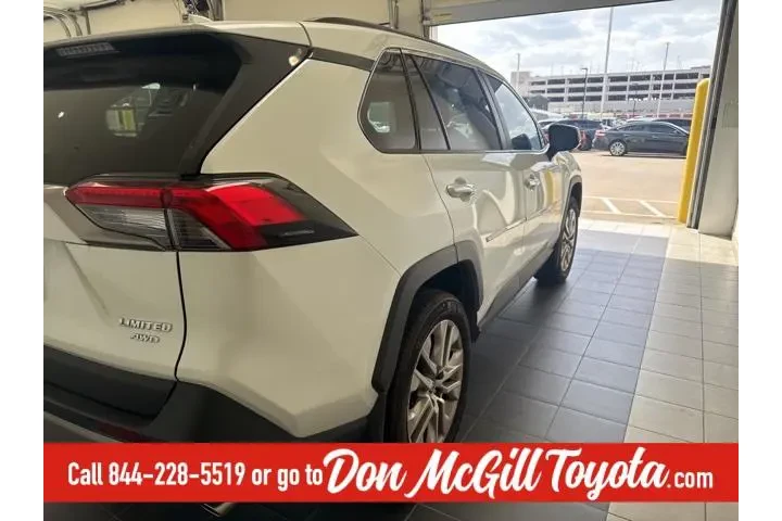 $38632 : Toyota RAV4 2024 AWD Limited image 5