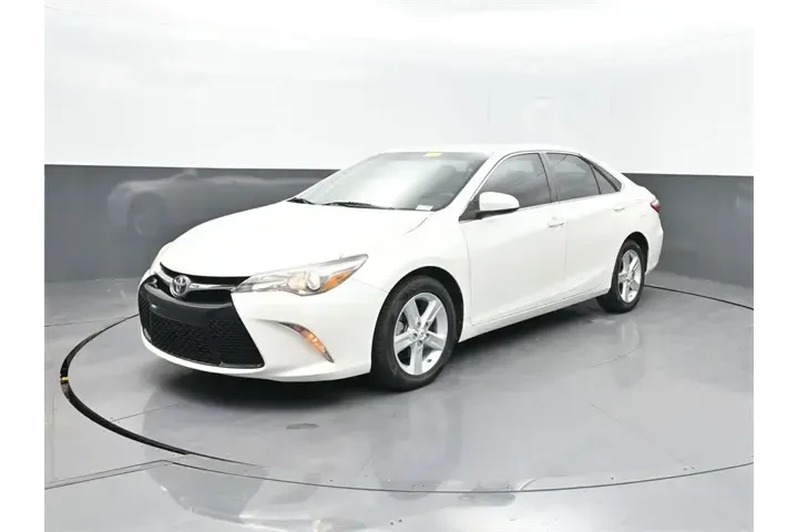 $11406 : Toyota Camry 2015 SE 4dr Sed image 1