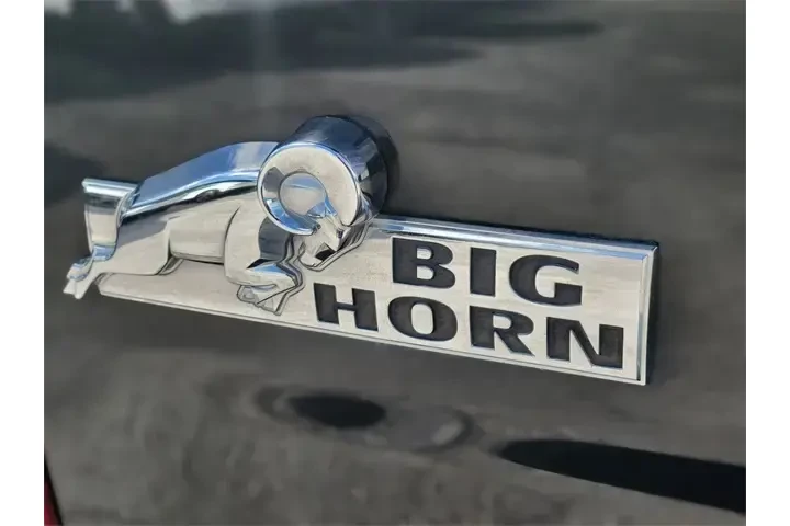 $18991 : Ram 1500 2018 4x2 SLT 4dr Cr image 5