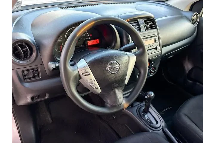 $5999 : Nissan Versa 2016 1.6 S 4dr image 9