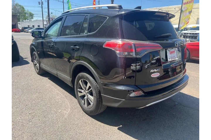 $17999 : 2018 RAV4 XLE image 5