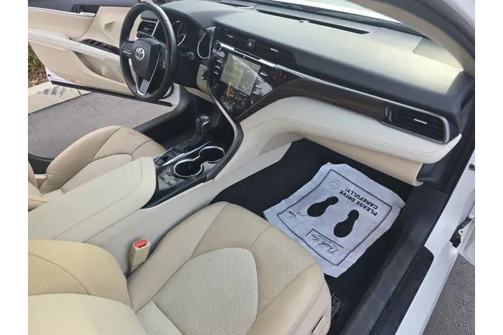 $27995 : Toyota Camry 2020 XLE V6 4dr image 9