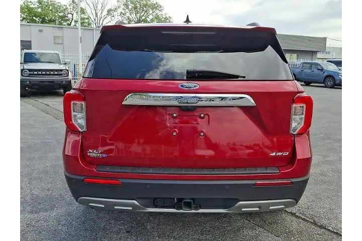 $37470 : Ford Explorer 2023 AWD XLT 4 image 5