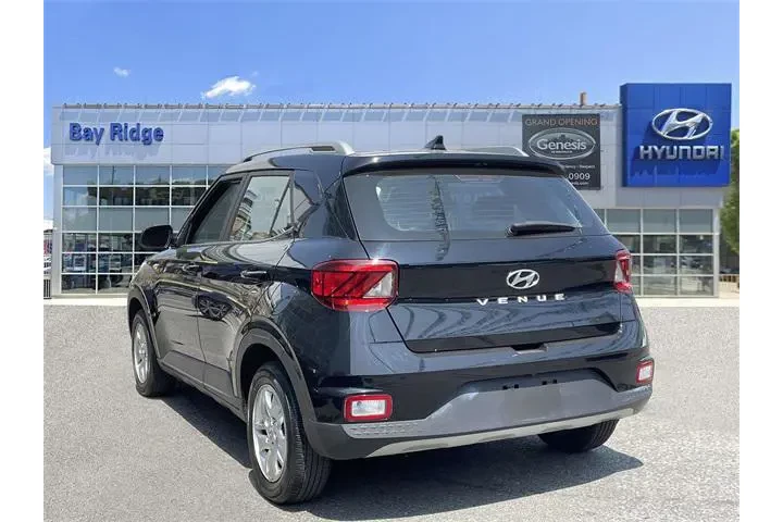 $15063 : Hyundai VENUE 2020 SEL 4dr C image 5