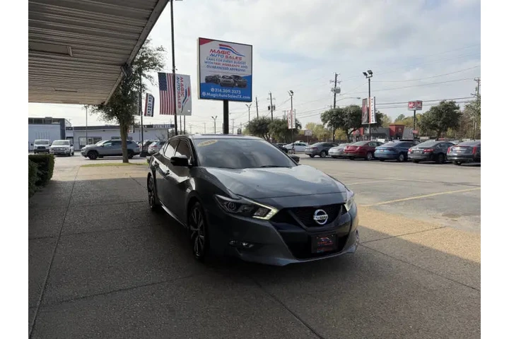 $15499 : 2018 Maxima 3.5 S image 3