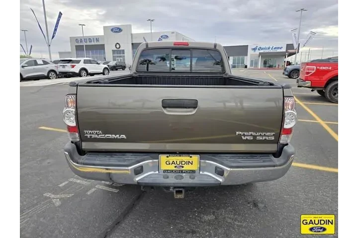 $16777 : Toyota Tacoma 2013 4x2 PreRu image 6