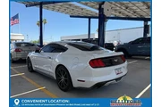 $17488 : Ford Mustang 2017 EcoBoost 2 thumbnail