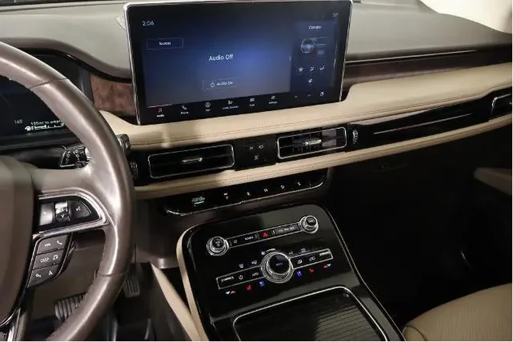 $37689 : Lincoln Nautilus 2023 Reserv image 5