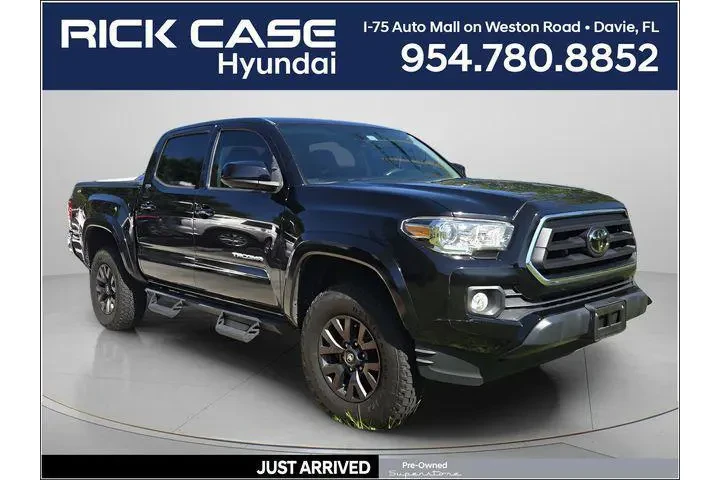 $26921 : Toyota Tacoma 2021 4x2 SR5 V image 1