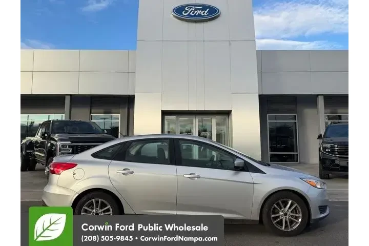 $8980 : Ford Focus 2018 SE 4dr Sedan image 4
