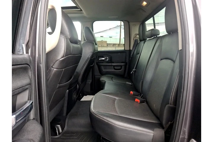 $22300 : 2016 RAM 1500 Laramie Quad Ca image 10