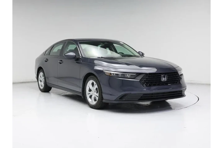 $23998 : Honda Accord 2024 LX 4dr Sed image 1