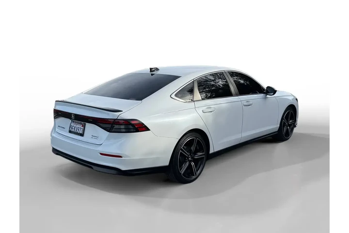 $26440 : Honda Accord Hybrid 2023 Spo image 5