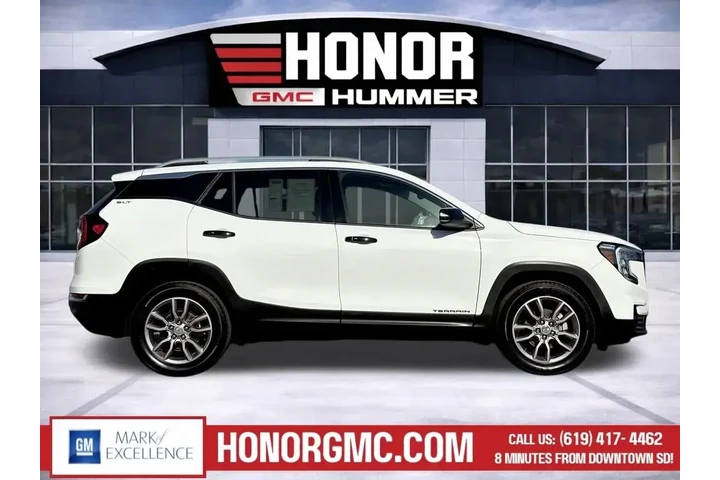 $26988 : GMC Terrain 2024 AWD SLT 4dr image 2