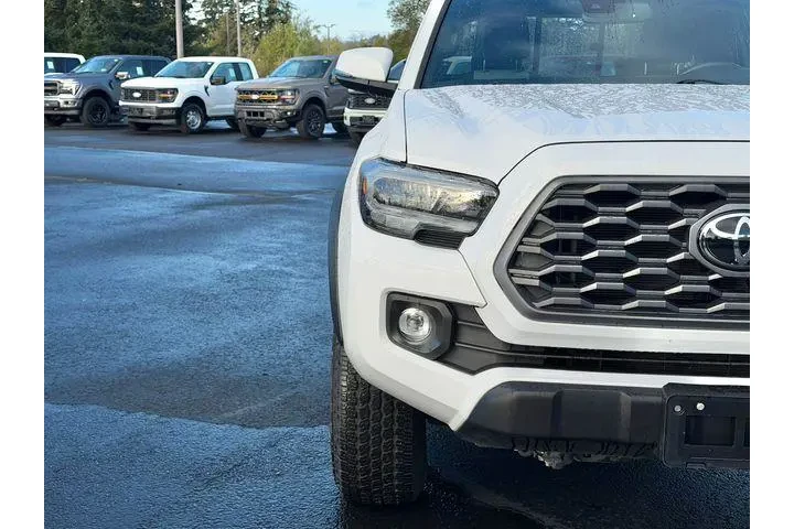 $37995 : Toyota Tacoma 2022 4x4 TRD O image 9