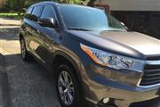 $14000 : 2014 Toyota Highlander XLE thumbnail
