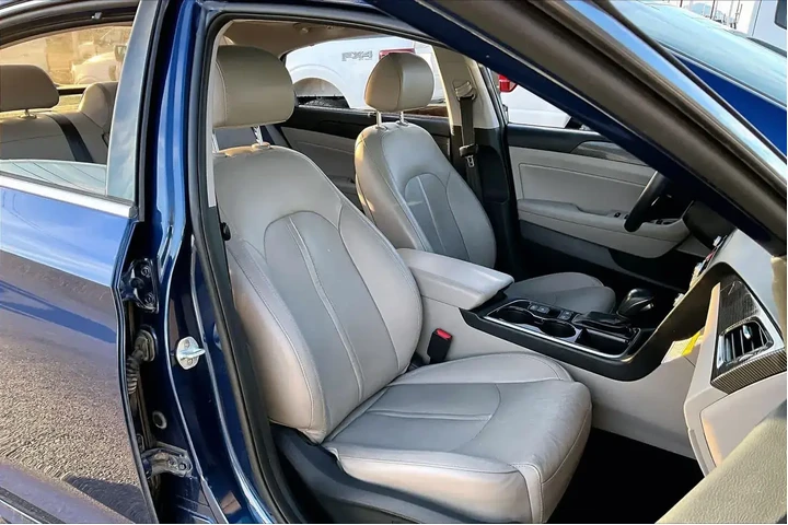 $15333 : Hyundai SONATA 2019 Limited image 9