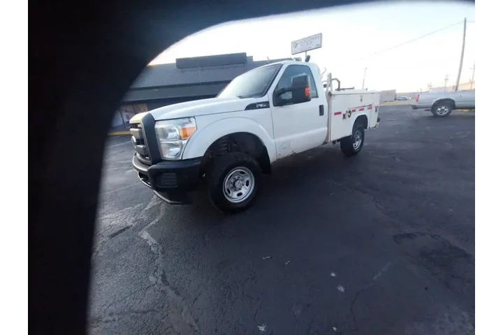 $7450 : 2011 F-350 Super Duty XL image 5