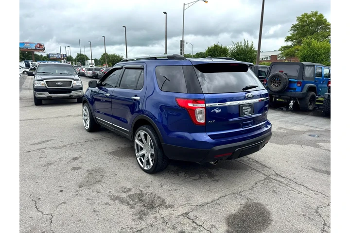 $7980 : 2014 Explorer FWD 4dr XLT image 4