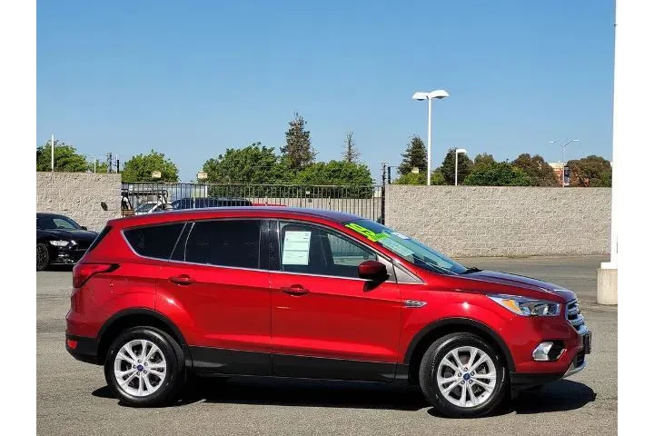 $12600 : Ford Escape 2019 SE 4dr SUV image 3