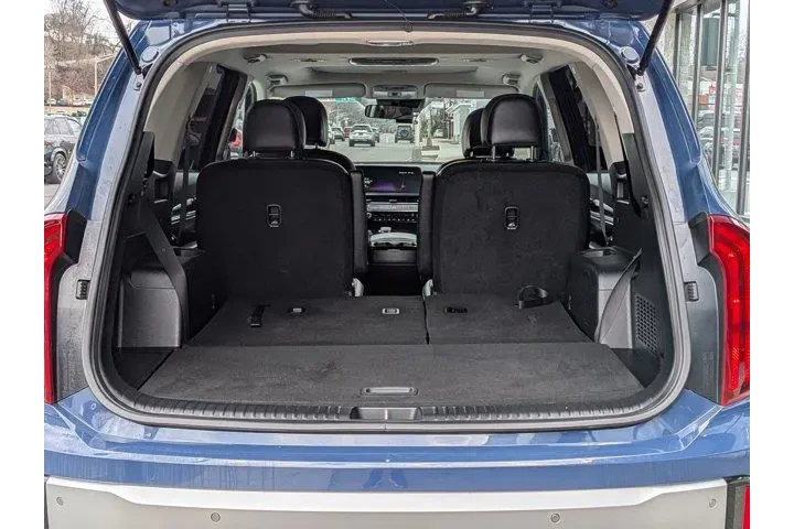 $33595 : Kia Telluride 2024 AWD S 4dr image 8