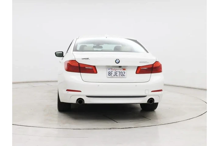 $18998 : BMW 5 Series 2018 530e iPerf image 6