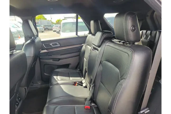 $15791 : Ford Explorer 2018 Limited 4 image 8