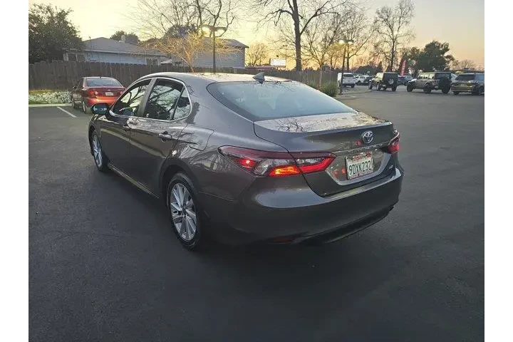 $19995 : Toyota Camry 2023 LE 4dr Sed image 5