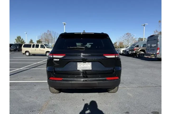 $33498 : Jeep Grand Cherokee 2024 4x4 image 6