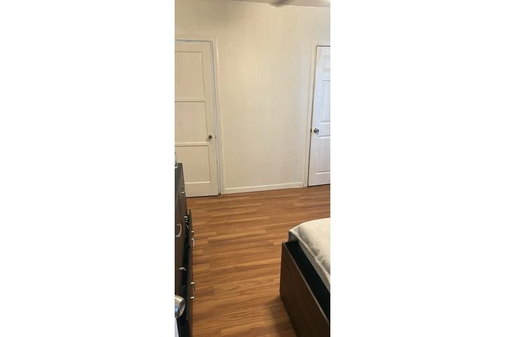 $1000 : Rento un cuarto image 2