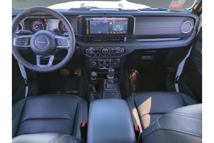 Jeep Wrangler 2024 4x4 Sahar image 10