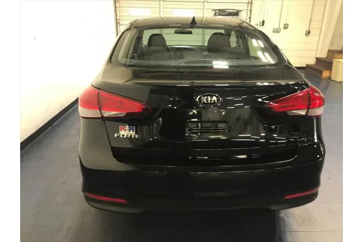 $14789 : Kia Forte 2017 LX 4dr Sedan image 3