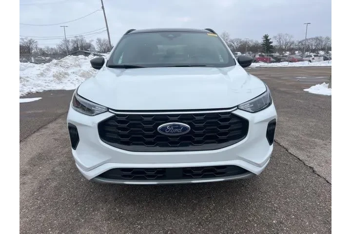 $24250 : Ford Escape 2023 AWD ST-Line image 2