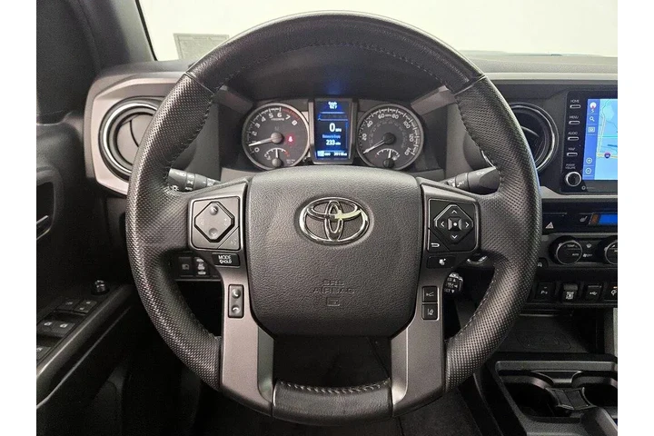 $39998 : Toyota Tacoma 2021 4x4 TRD S image 10
