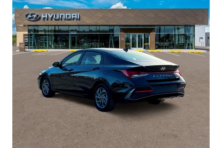 $23000 : Hyundai ELANTRA Hybrid 2025 image 5