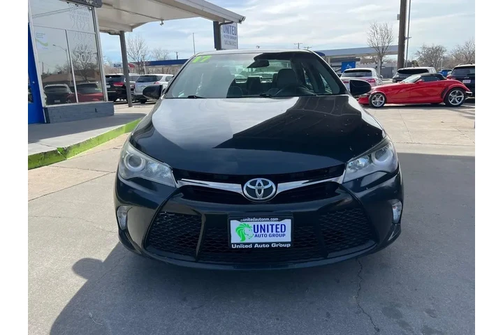 2017 Camry LE image 2