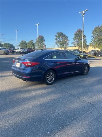 $10995 : PRE-OWNED 2015 HYUNDAI SONATA image 6