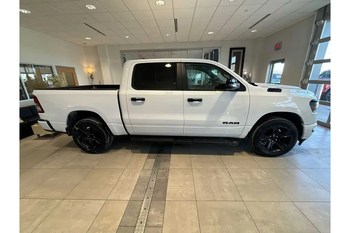 $39548 : Ram 1500 2023 4x4 Big Horn 4 image 2