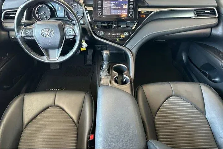 $24700 : Toyota Camry 2022 SE 4dr Sed image 6