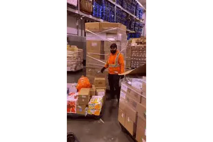 Trabajos de bodega  en ONTARIO image 3