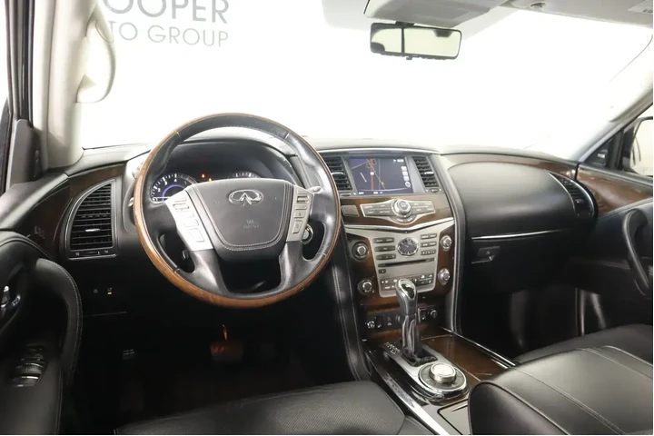 $15489 : INFINITI QX80 2018 AWD 4dr S image 2