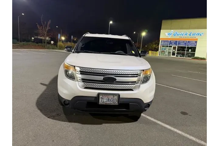 $13500 : Ford Explorer 2015 AWD XLT 4 image 8