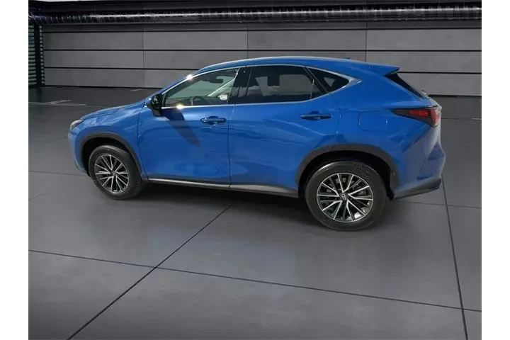 $39998 : Lexus NX 250 2025 4dr Crosso image 5
